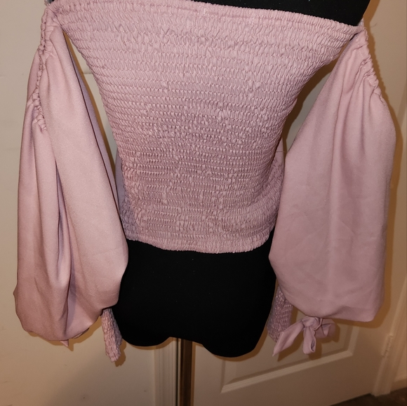 NWOT ! SHEIN OFF THE SHOULDER BLOUSE !! - Picture 3 of 7